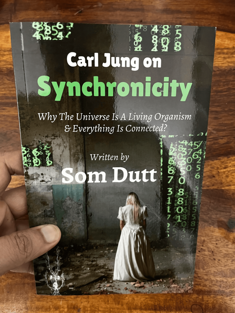 Carl Jung on Synchronicity: Why Universe Is A Living Organism & Everything Is Connected?
-By Som Dutt from https://embraceinnerchaos.com