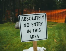 10 Practical Tips On How To Live With A Narcissist