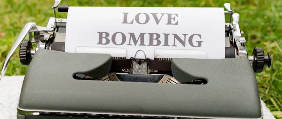 11 Behaviors Male Covert Narcissists Use To Appear Innocent