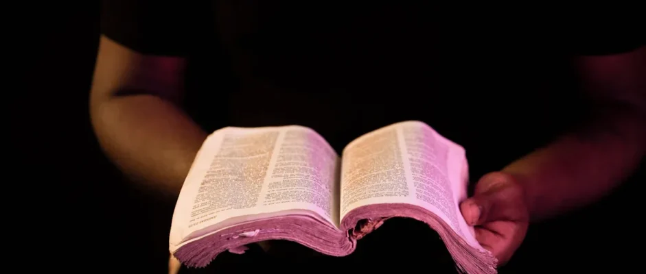 How To Biblically Deal With A Narcissist?