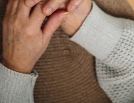 10 Effective Strategies On How To Deal with an Elderly Narcissistic Mother