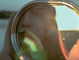 Do Narcissists Know They Are Narcissists