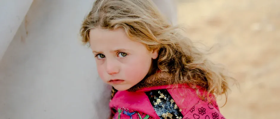 Understanding the Struggles of Daughters of Elderly Narcissistic Mothers