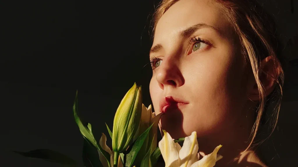 Covert Narcissist Sister Silent Treatment: 7 Sneaky Manipulation Tactics Exposed By Som Dutt From Embrace Inner Chaos